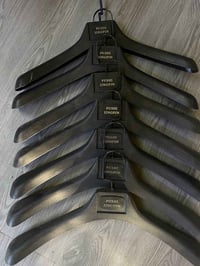 ملابس اصليه • ٤٠ قطعة • جديدات