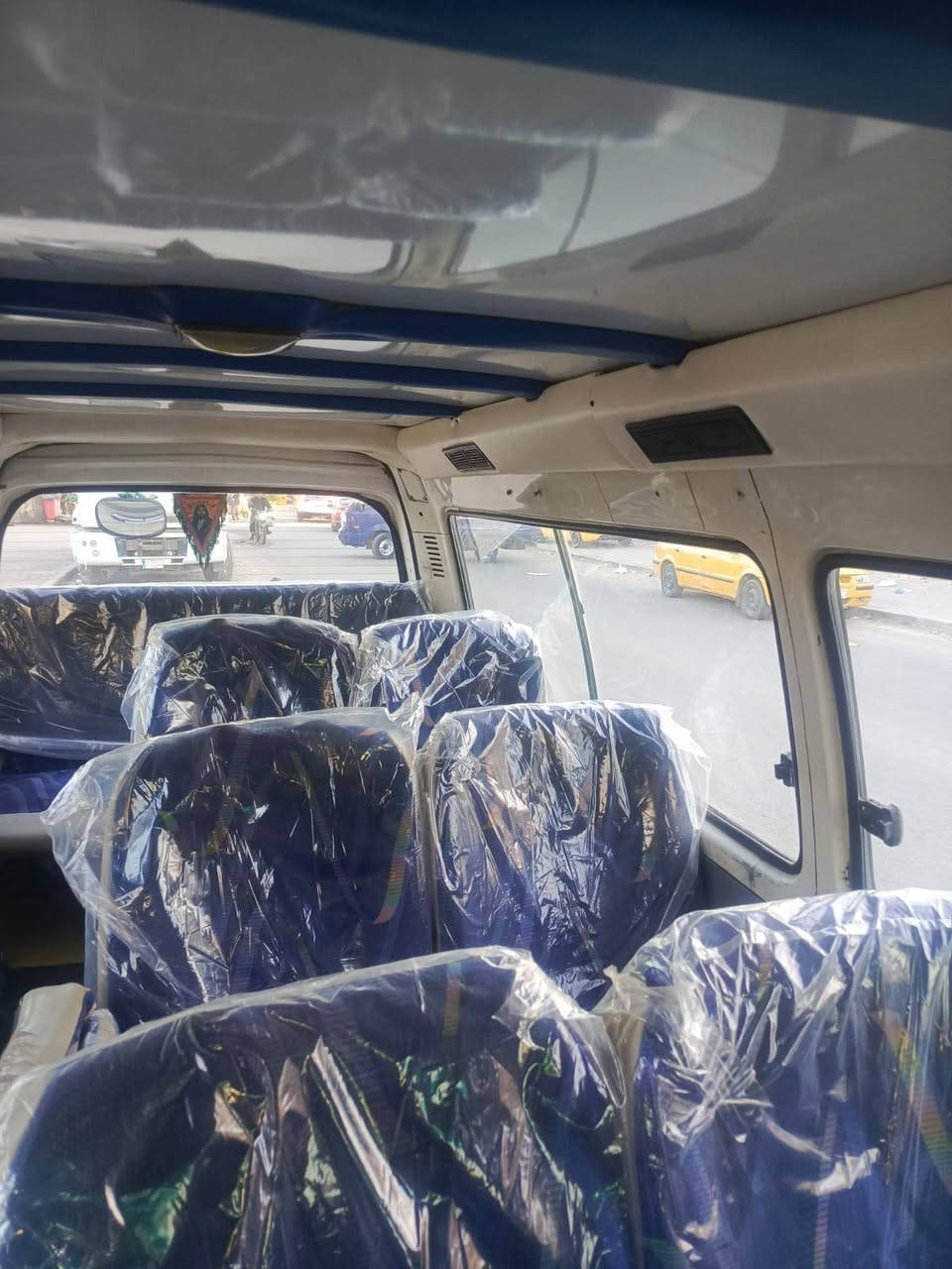 سلام عليكم فتون للبيع موديل 2015 رقم بغداد سيارة جديدة مكينه كير اكسن حداديه دوشمه تخم تاير شاشه كامره كبل للشارع عنوان بغداد ابوب بشام تفاصيل ***********
