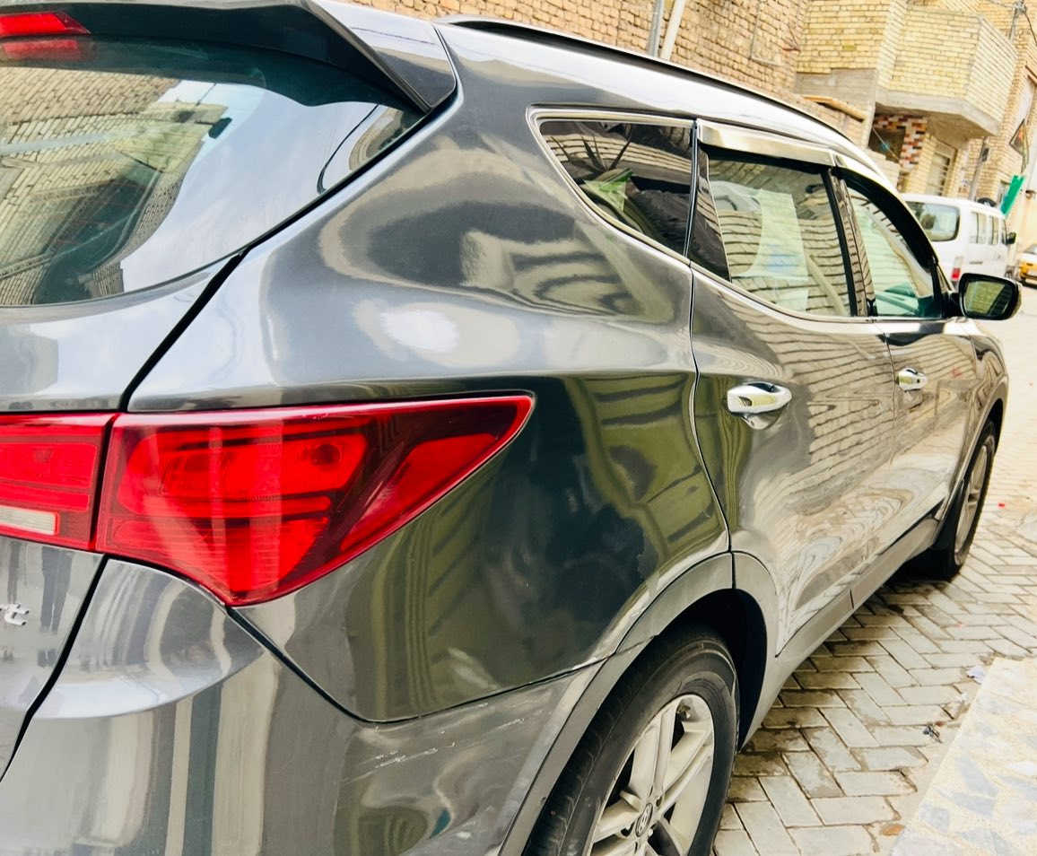 سنتافي موديل 2018 وارد امريكي حادثهه اموضح بل صوره السياره فول موصفات عده البنوراما السعر 143 مكان السياره بغداد مدينة الصدر /***********
