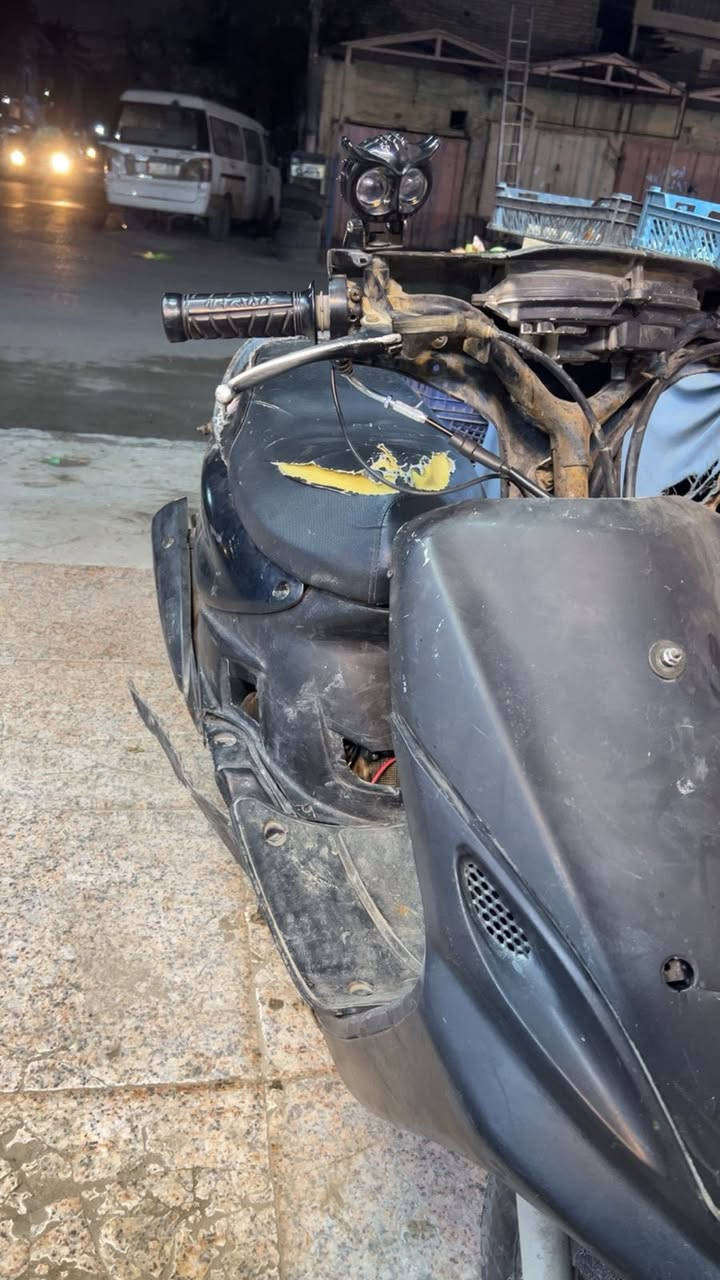 ماكس قجمه 120شغاله  بوشه55مفتوحه الدراجه شغاله تشتغل هندر شلعه خير من الله السعر200وبيهه مجال ناقصهه بس كفرات ممتواجد عل فيس ***********
