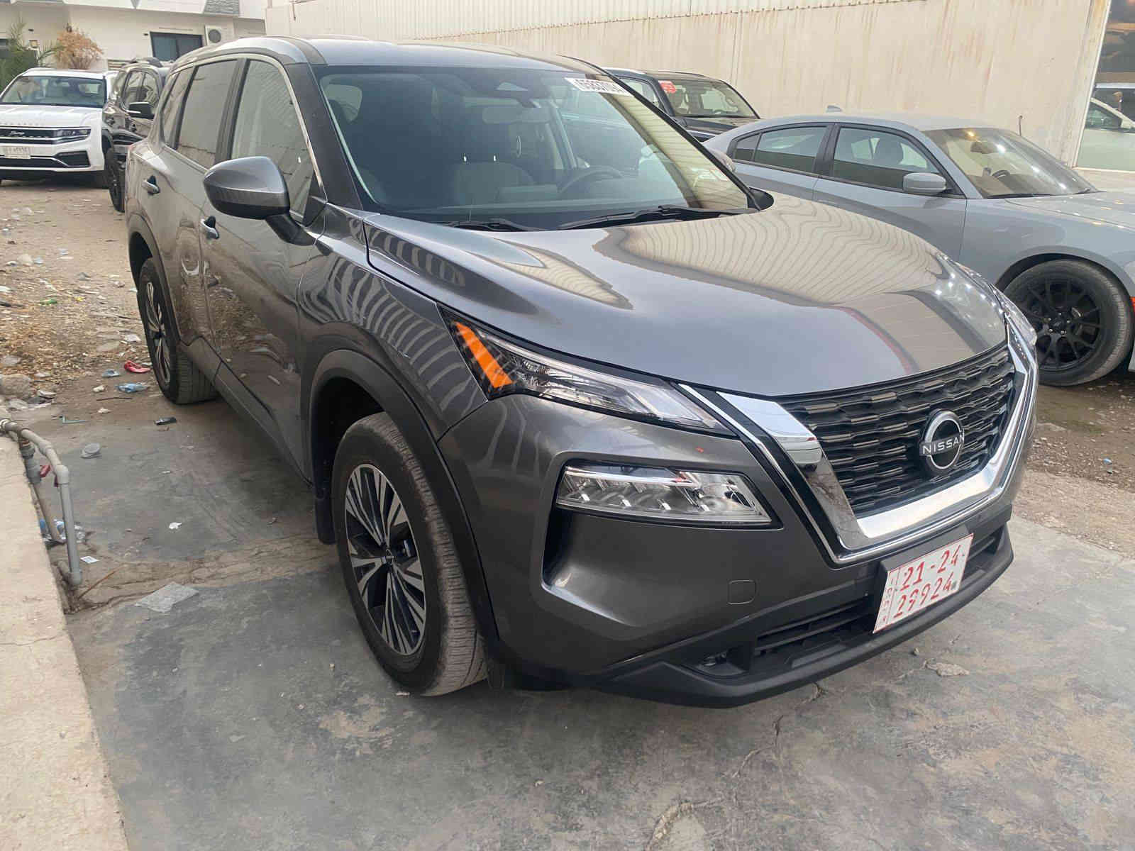 سلام عليكم 
نيسان روج ٢٠٢٣ محرك ٣ سلنندر تيربو 
مواصفات اس في وبيها انضمه قياده 
شويه ةعلى من ال sv يكولون عليها بلص المهم 
مضررها شبر بنيد صبغ فقط
ايرباكات ماطاكه كله سليم 
ماشيه ٦٠٠٠ الف ميل 
رقم اربيل بسمي 
بعدها جديده السياره 
سعرها ١٩٠ ورقه 
اريد مراوس ويه باتفندر مواصفات عاليه ماريد اس في وتحياتي للكل 
***********
