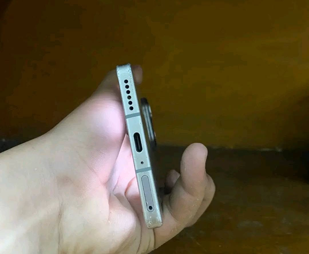 السلام عليكم Infinix Note 50 Pro للبيع
مابي اي خلل بس الضهر شوي تعبان 

شاصي نضيف 

ذاكره 256

60 فريم ببجي ويه سلاسه كلش قويه 

كاميرا مدعومه بتعديل ذكاء اصطناعي 

حجم الشاشه 144 هيرتز 

السعر 225
مكان بغداد الشعله


**إذا كنت صاحب هذا الإعلان وتريد حذفه لأي سبب، رجاءا أرسل رسالة إلى الدعم الفني**