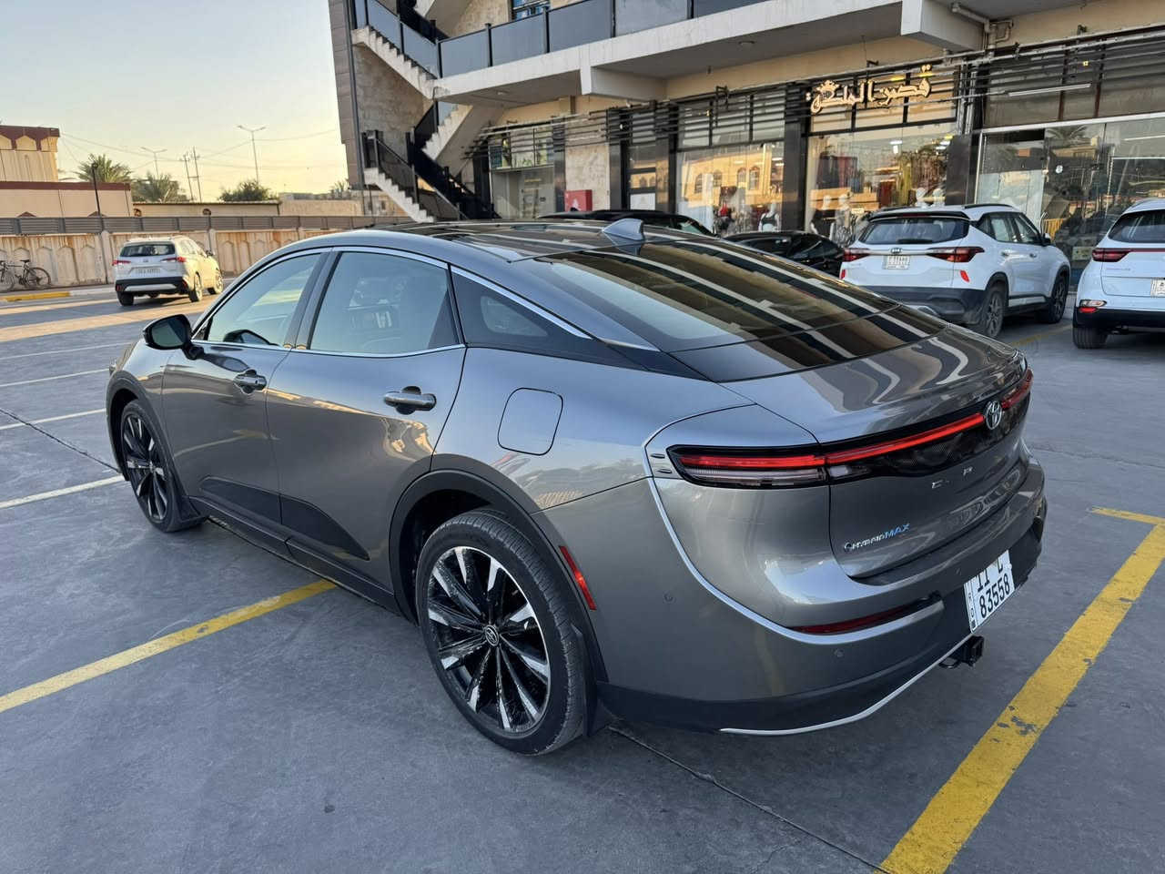 كراون بلاتنيوم ٢٠٢٤ امريكي هايبرد ماكس 
محرك ٢٤٠٠ تيربو 
عداد ٤٠ الف مايل  
الضرر بنيد كلير من امريكا وباب السايق وجاملغين مصبوغه 
/كير مكينه الشاصي ولغود مكفوله 
ايرباك برده فقط
مكاني بغداد اليرموك
السعر ٢٨٣ ورقة
***********
