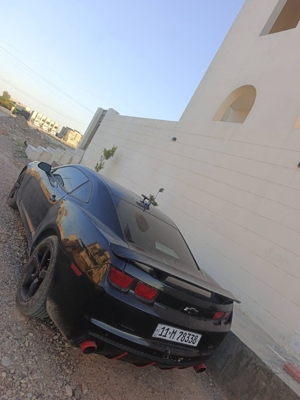 سلام عليكم ..للبيع
شوفرليت كمارو RS
مكينه 6 ...3600..
موديل11 فول  عده الفتحه.. 
كشنات جلد لونين  كهرباء
تحكم ستيرن جهتين
كير اوتو و 
شفتات كير عادي بلسترين
محرك كير شرط 
تبريد كامل 
صدر أمامي خلفي كامل
تخم تاير.. ويل 19 
كهربائيات كامله
بجم ZL1... لايت زنون
كامره امامي وخلفي داته شو
حساس خلفي
رقم بغداد دولي بسمي تحويل ثاني يوم.. حتى الهزه جديده والجامه مبدلها جديد حتى الباتري شاده جديد سياره كامله والحمد لله ... اكلك صبغ حزام . ظررها بين جاملغ سايق والباب.. وكان بيها وشم شلته بعده ممبولشها.. سعرها مايعجبك جوه رجليك
سعر....80 $
 مكاني تكريت
***********
