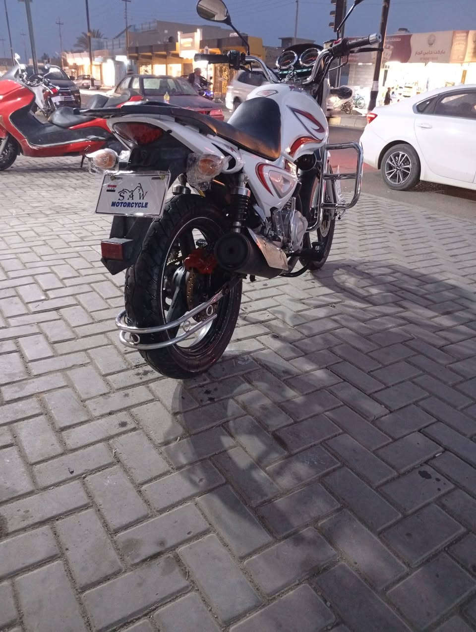 السلام عليكم لبيع 
سنكي 2018
دراجه كامله وجديده 
لاتنقيص ولا مجفت 
تايرات بلاديه 
مكان بلد 
سعر ب750
***********
