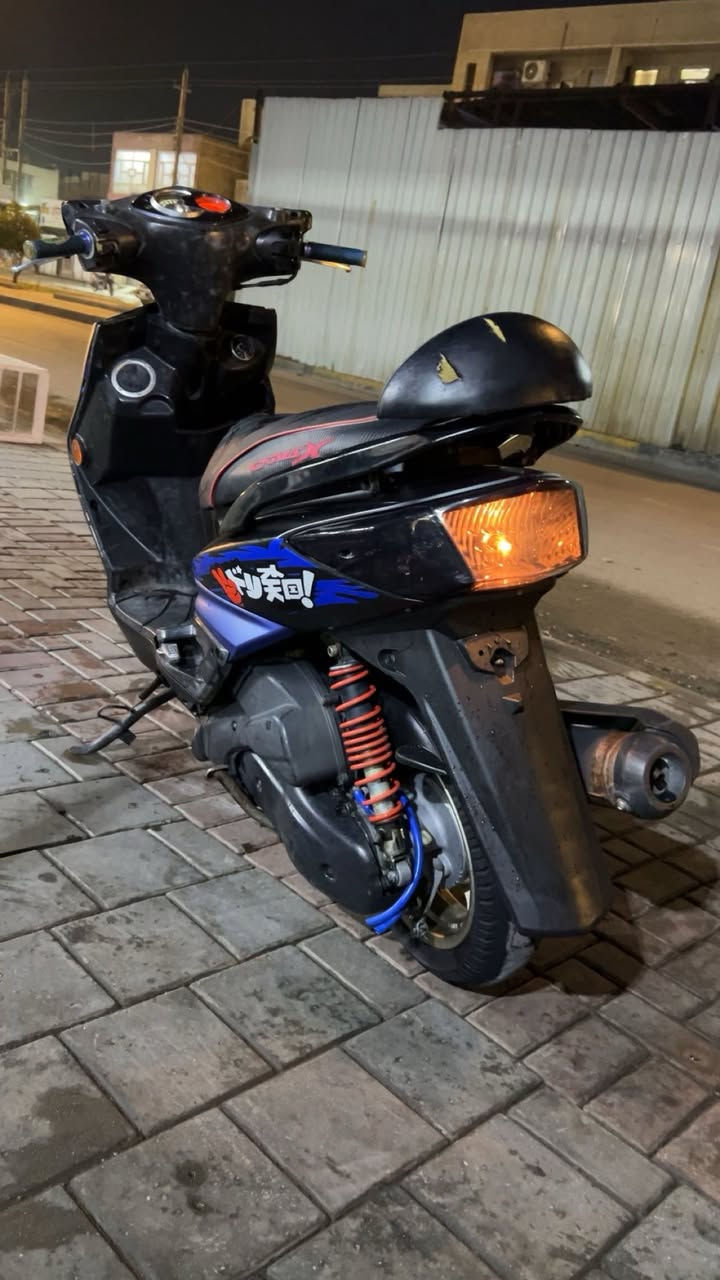 سلام عليكم سكنس فحل طلعات نوزل خطين دراجه حلوه وجديده سعرها خاص مكاني الشعب شارع الصحه 
***********
