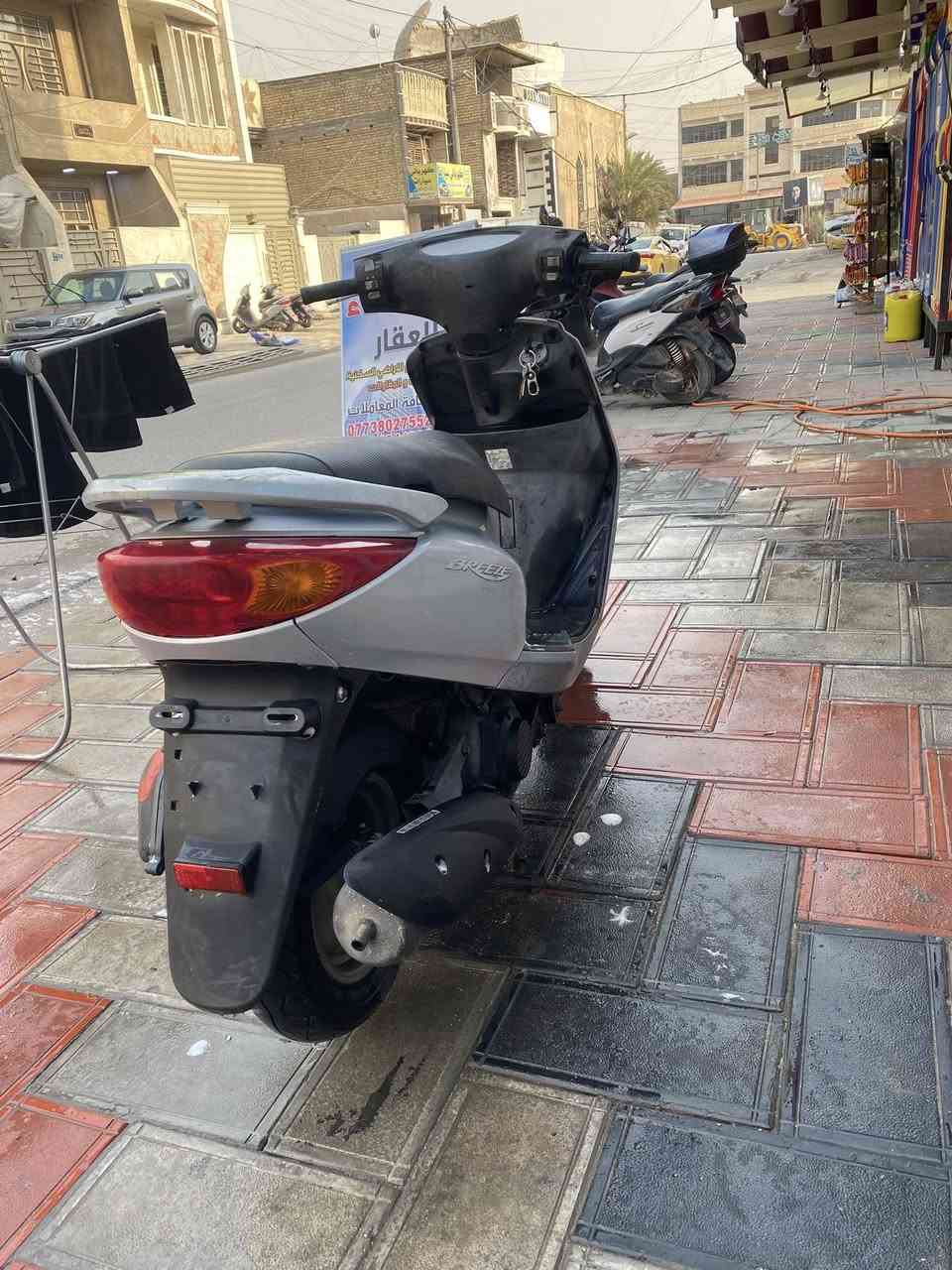 دراجه بريز للبيع قبل سبوعين نزلتها رمبه ب 1100عارضها ب 975 وبيها مجال الدراجه فول على اخر حبايه ذا ميكنه مفتوحه او نقص برغي تاخذها بلاش ماشيه 13 رقمي ***********
