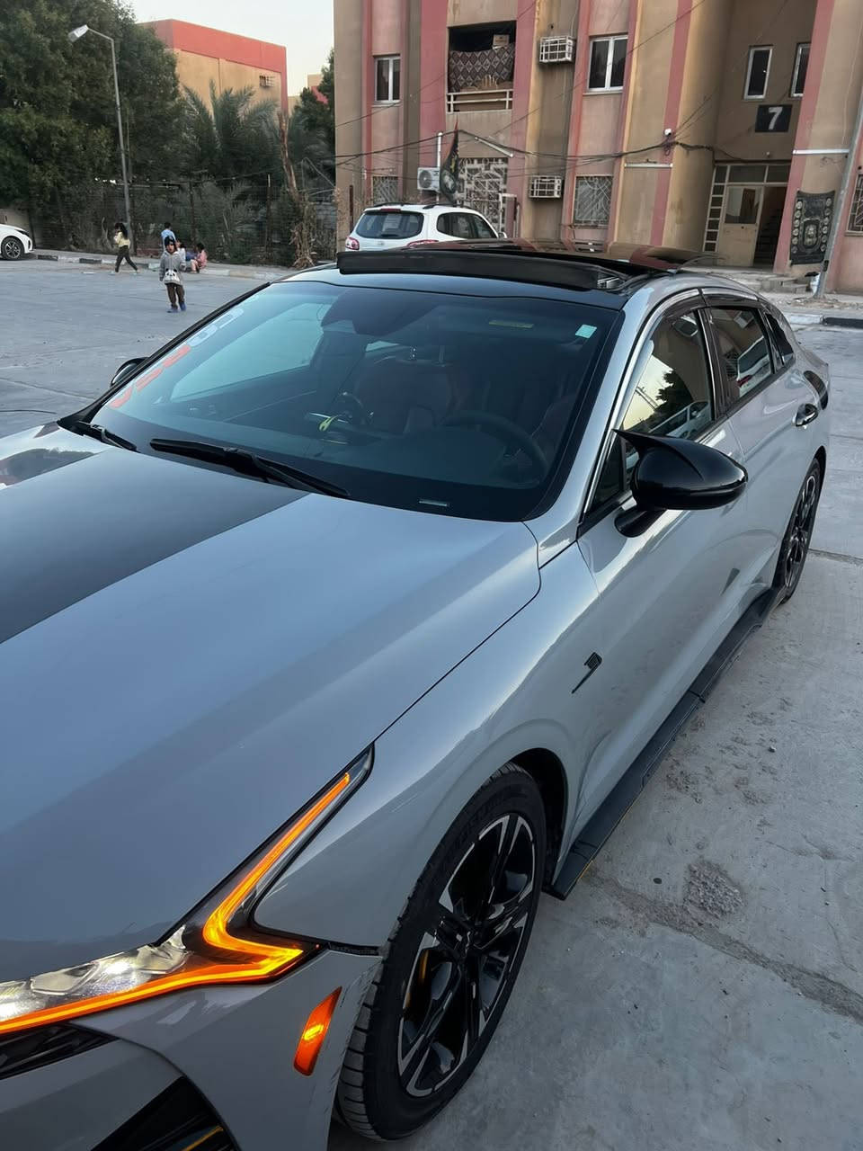 سلام عليكم
K5 GTLain

جيتي لاين مديل 2022 رقم نجف حره

 محرك 1600 تيربو 

؟ تشغيل عن بعد 

؟ تبريد ثلج+ مناخين منفصل السائق والصدر 

؟ اشاره ترحيب 

؟ بانوراما 

؟ سايد بريك بصمه

؟ لايت 3 عدسات بلادي زنون LED

? بصمه ابواب وجنطه 

؟ صندوك ذكي 

؟ لد امامي لد نهاري 

؟ لد خلفي 

؟ شحن لاسلكي 

؟ كشافات ضباب لد 

؟ استرين D 

? فول تحكم استيرين 

؟ كشنات حضن 

؟ رادار امامي 

؟ رادار جانبي 

؟ رادار خلفي 

؟ تحديد مسارات 

؟ توقف ذاتي امامي 

؟ توقف ذاتي خلفي 

؟ قياده شبه ذاتيه 

؟ كامره خلفي دواره 

؟ شاشه Gps كبيره لمس ونضام ابل كار بلي وكامره خلفيه دواره 2 وضعيات تصوير 

؟ فول تحكم استيرن+ كروز سرعه+ اوامر صوتيه + تثبيت المسار 

؟ نضام مود درايف (3) انظمه قياده اعتيادي.رياضي .ذكي 

؟ حساس شاطارات 

؟ نقطه عمياء 

؟ داخل احمر جلد مطرز علامه ( جيتي)

؟ وبعد بيهه مواصفات معروفه 

تحويل ثاني يوم السياره نجف بسمي

***********رقم صاحب السياره
