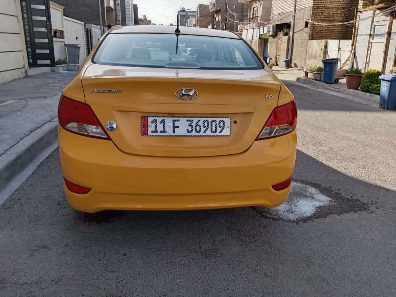 هونداي اكسنت شركه القلم موديل 15 مكينه 1600
سياره جديده رقم بغداد مصفره مدوشمه تخم تاير 
سياره ع وضعها ممعيوده السعر 109 وبيهه مجال قليل
***********
