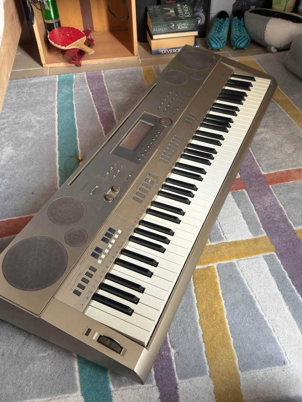 Casio AT-5 Oriental

بەس چەند شوختەکی پێوەیە
بێ کێشەیە هەموو دوگمەکانی ئیش دەکەن
قفل 120,000 IQD أربيل, العراق


**إذا كنت صاحب هذا الإعلان وتريد حذفه لأي سبب، رجاءا أرسل رسالة إلى الدعم الفني**