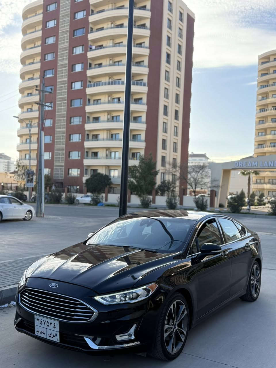 السلام عليكم ورحمة الله وبركاته 

‏‎       ——— لـلـبـيع  ———

‏‎ فورد فيوچن .      —      Ford Fusion

‏‎وراد أمريكي.        —  ايرباك البرده - الستيرن  

‏‎الموديل               — 2020

فئة                      — تيتانيوم  

حجم المكينه       — V4/2000 تيربو  

‏‎اللون                   — اسود    

المسافه المقطوعه —25,000 فقط بحالة الوكاله  

حالة السياره.    — ( صبغ جاملغ + البنيد   ) 

‏‎المواصفات 
‏‎-بصمة تشغيل
-بصمة أبواب 
-تشغيل عن بعد 
‏‎-ترحيب عند الاقتراب
-فتحة سقف 
-هاندبريك بصمه 
-مساعد نزول المنحدرات
-تبريد قطعتين 
-كشن السايق خزن ميموري
-ليد نهاري 
-لايتات LED
-داخل مميز ( قيسي )  
-رادار امامي - جانبي - خلفي 
-تنبيه ما قبل الاصطدام 
-شفتات ستيرن
-اشاره بالمرايه 
-كشنات جلد 
-كشنات تدفئه - تبريد 
‏-شاشه كبيره تدعم نظام الأبل كار باي ونظام الاندرويد 
‏‎-شاشه عداد 
‏‎-ستيرن بحركه كهربائيه 
‏‎-تبريد منفصل 
‏‎- بگ لايت LED 
‏‎- كود باب 
‏‎-تحكم ستيرن جهتين 
‏‎-تحديد سرعه 
‏‎-مانع انزلاق 
-حساس خلفي 
-كرسي السايق والراكب بحركة كهربائيه 
‏‎-ليد نهاري
‏‎-گير ماوس 
‏‎-كامره خلفيه دواره
‏‎باقي المواصفات المعروفه 

‏‎السعر            — 139$

رقم السياره    — السليمانيه  

‏‎موقع  السياره — السليمانية 

‏‎للأستفسار.     — ***********—***********
