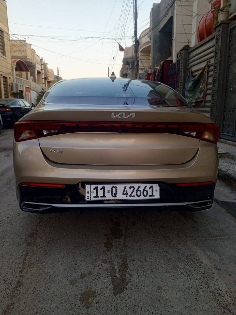 K5 
موديل 2022
المواصفات 
بصمه +بصمه تشغيل عن بعد 
رادار امامي و خلفي 
جنطه ذكيه 
أوتوهولد 
تحكم تبريد البيانو 
سايدبريك دكمه 
ويل 16
تحكم ستيرن جهتين
تحديد مسار 
حادثه بنيد و جاملغ ايمن 
رقم بغداد 
مكان السياره بغداد البلديات 
***********
رقم الواتس اب ***********
