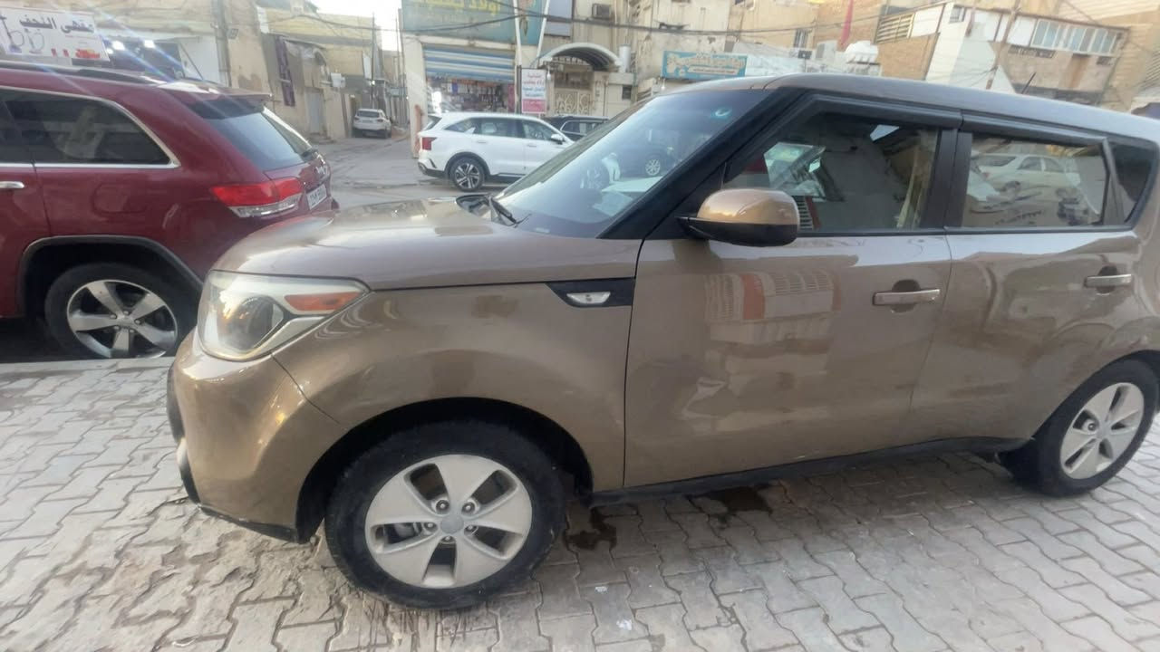 السلام عليكم
صول للبيع 2014  بيها 3 قطع صبغ بنيد وجاملغ وباب سائق صبغ حادثة ضربة خفيفة بدون شاصي وصور مرفقة سعرها 97 وبيها مجال ترهم قسط سكنة النجف ***********
