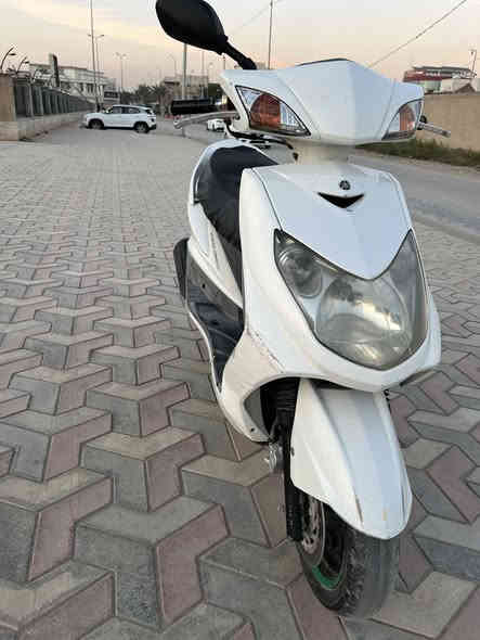 السلام عليكم ، دراجه سكنس ياباني فحل الدراجه حيل نضيفه شوفة عينكم الضرر بسيط جدا بلكفر فقط مامأثر عله اي شي نهائياً سعرها بلاش 600 الف فقط عليها يدات بريك وعضمه سكليتر تزويد اجني بيها من اليابان اصليات الدراجه يابانيه ومعروفه قوة السكنس وثبتت جدارتها بلشارع اي استفسار *********** وبخدمتكم 🫡
