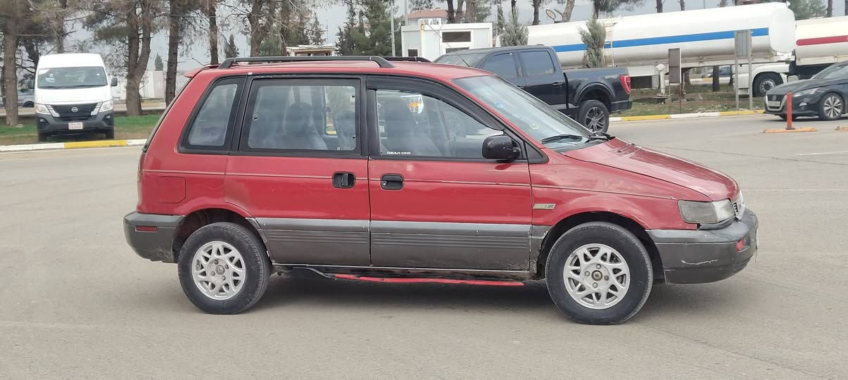 مستەربووشی مودێل ١٩٩٢
ژ.م ***********یان***********
شوێن سلێمانی نرخی ٣٦گەڵا
گێڕومەکینەی بەشەرت 
مەکینەی گۆڕاوە بەکامری  زۆر بەهەڵمەت و بێ کێشەیە
گێڕ تۆماتیک
تاغم پێشی تندوو تۆڵە 
چوار تایەی تازەی لەژێرە
سەنەوی سێ مانگە بەسەرچوە تەحویل غرامەی بەشەرت
تەبرید وو کارەبای بەشەرت السليمانية, العراق
