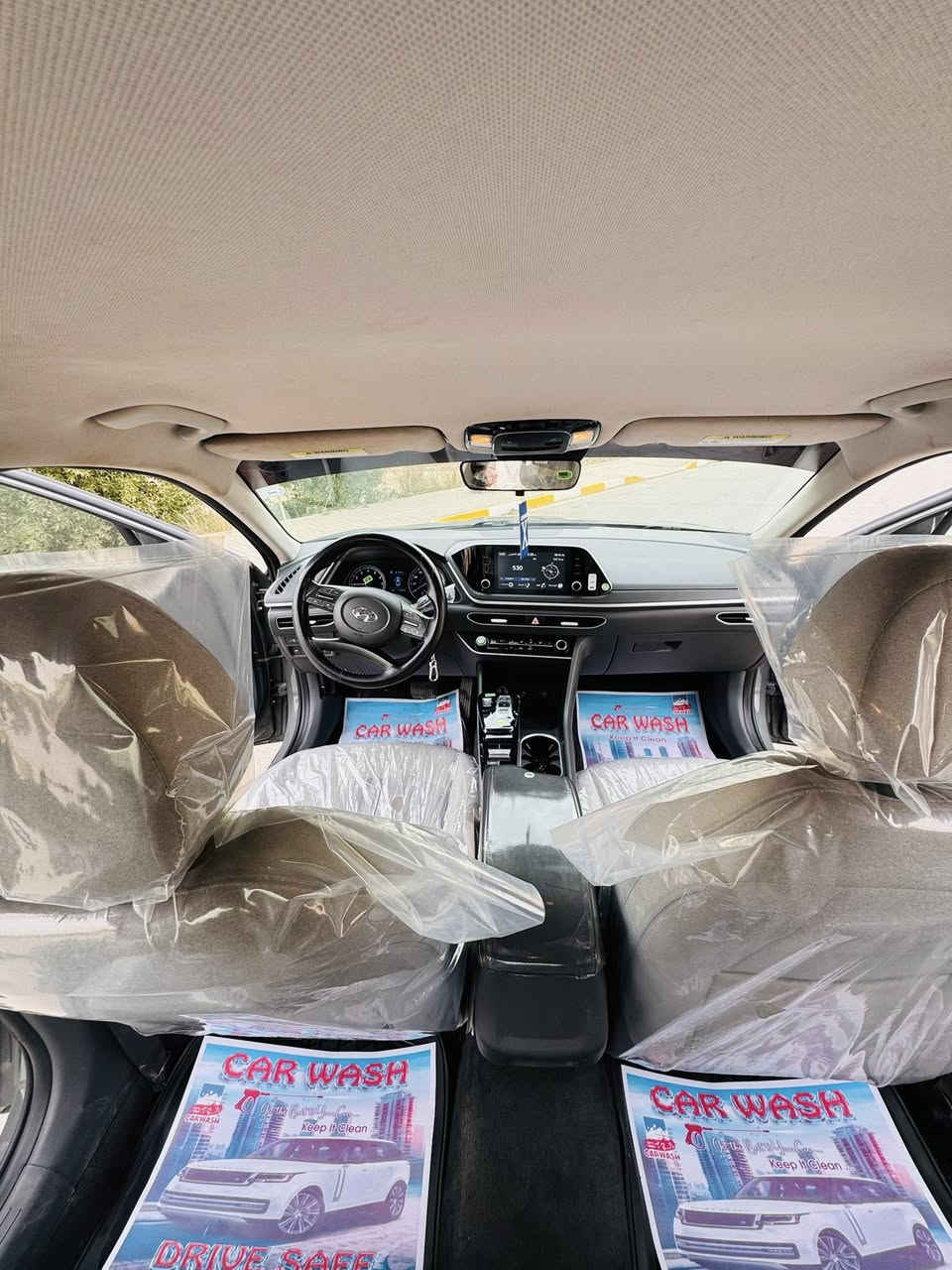 هونداي سوناتا2020
سيارة كلش نظيفه
محرك 2500 الجبير المرغوب 
شاشة جبيرة كامرا 
4 وضعيات قيادة
هاندبريك بصمة
اوتو هولد
اوتو ستوب
تحديد مسار 
تحكمات ستيرن
رادار 
باقي المواصفات معروفه
سياره بيه صندق خلفي صبغ 
وركن جاملغ يم البك لايت الأيمن خلفي رش بسيط جدا ومامعدل بحدود اربع أصابع 
وبيه مكانين بارد بسيط جدا 
بجم كبس بدون دواخل وبدون أرباك 
سياره جاهزه من اي نقص 
السعر (160$) وبيه مجال بسيط 

بيع او مراوس

***********
