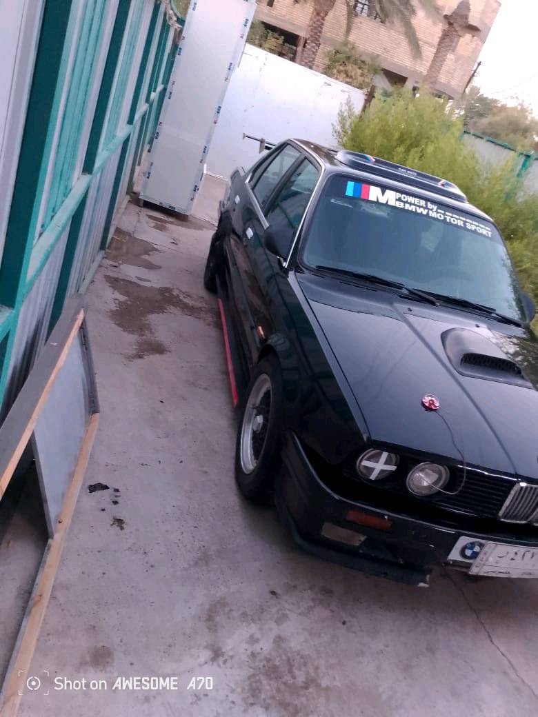 
ما هو موديل السيارة والسنة الصنع؟: 
1994
هل يوجد تاريخ صيانة موثق للسيارة؟: 
المكينه اتخربط بيهه 3بساتم واكفه يعني تحتاج فتح مكينه
هل السعر قابل للتفاوض؟: 
مجال بسيط
ما هي مكان تواجد السيارة لعرضها على المشترين؟: 
بغداد الغزاليه ‏‪***********‬‏ واتساب