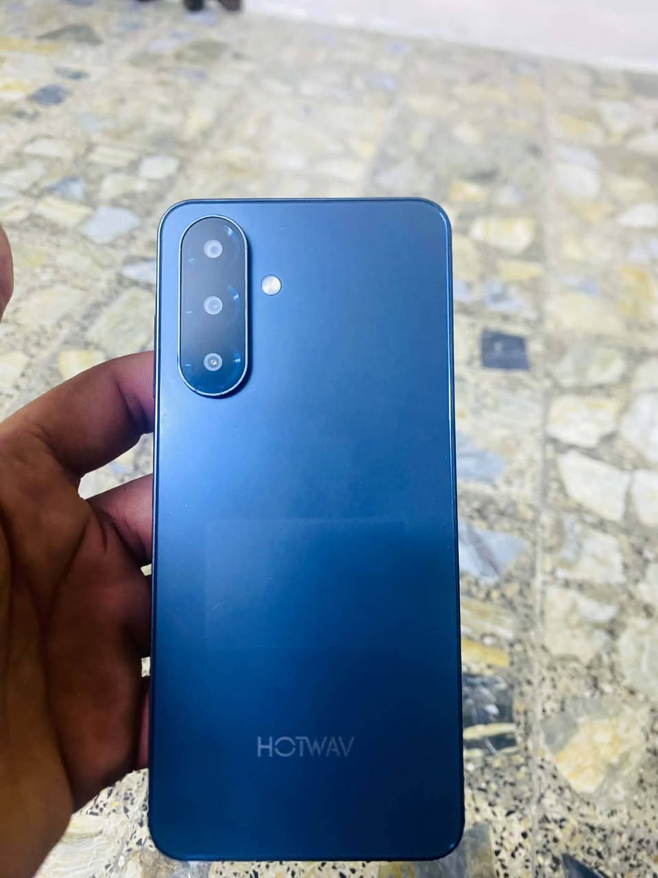 سلام عليكم موبايل Device name A56جهاز جديد ما صارله هواي من اخذته بس وكع من وبي فطر صغير حته مابين صغير كلش جهاز كلش نضيف عارضه 110وبي مجال خاص موجود رقمي ***********عنوان بغداد
