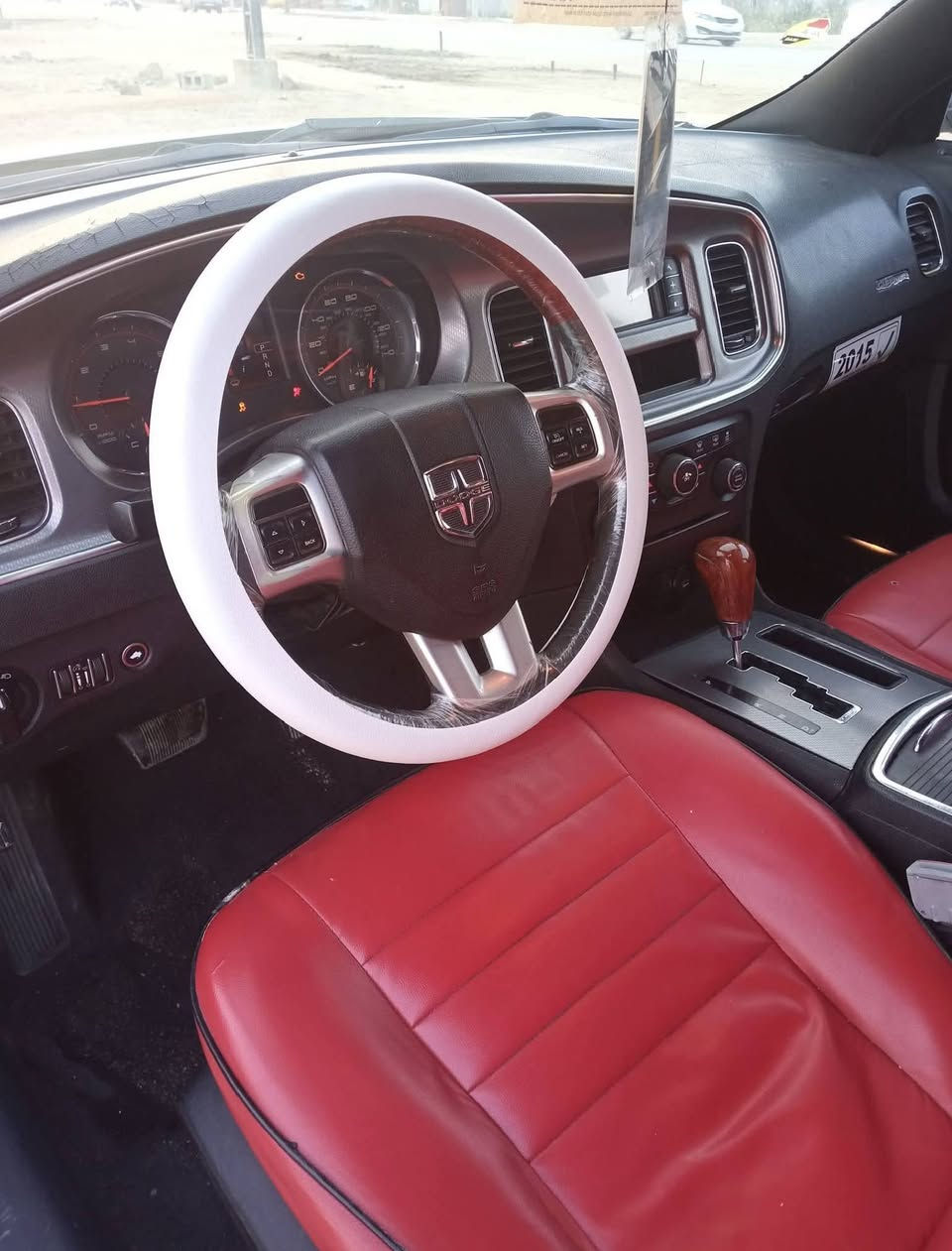 جارجر موديل 12 مصبوغه عام ظربه خفيفه بالمقدمه فقط وسونار موجود بالمنشور موجوده بالعماره رقم بغداد شرط التحويل ***********
