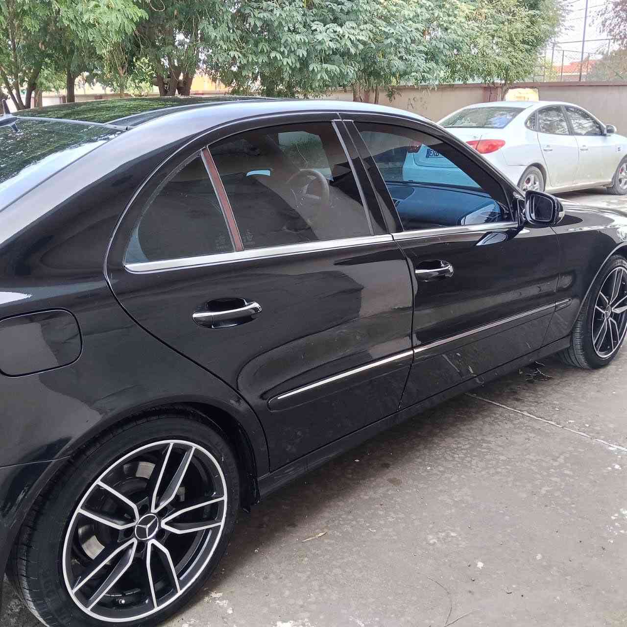 مارسیدز  E 350
2009
ناو قەیسی جلد
سەقف پانۆراما
فوول مواسەفات مواسەفاتی ئەڤانگارد

سەیارەکە زۆر پاکە مەسرفی نیەە 

ئەگەر موشتەری نێت بێزارمان مەکە لەگەڵ ڕێزداا

0777 885 8481
کەلار
