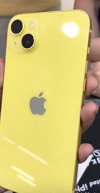 أيفون 14بلاس ذاكره 128 بطاريه 85 نضيف كلشي ممبدل بي ولا مفتوح فقط طالع...