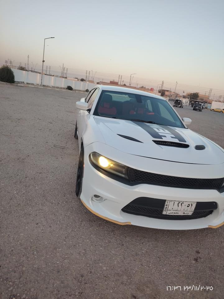 سلام عليكم جارجر للبيع موديل  ١٦ معلايه ١٨ مكفوله من ضربه بيه صبغ جاملغ امامي وشويه بلباب اثر دحكه مكينه كير تبريد حداده كله جديد جاهزه من كلشي سعر ١٦٠وبيه مجال
مكاني البصره القرنه  ‭٠٧٧٠ ٦٢٤ ٩٨٦٧‬
