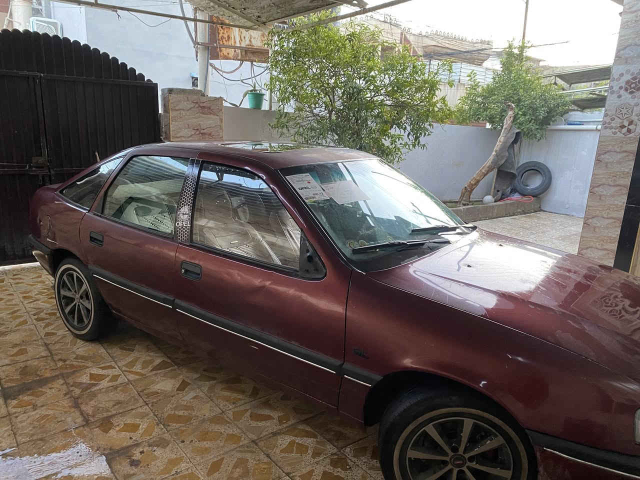 سلام عليكم فكترا حجم  18موديل 1992بدون ضرر صبغ عام جماليه شرط التحويل كاربون بانزين سنويه خضره مرسمه كامله كير نضيف مكينه بيه اثر نفخ 
***********عنوان موصل حي عدن
