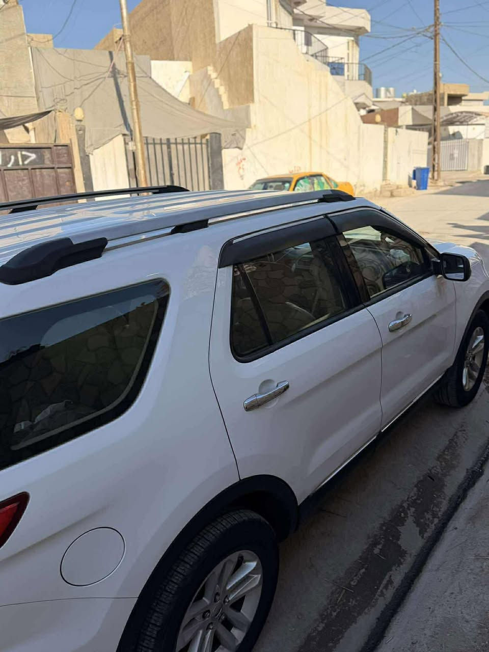 فورد اكسبلور ٢٠١٣ صبغ باب واحد صبغ شركة نيفا رقم اربيل سعر ١٤٠ للاستفسار ***********
