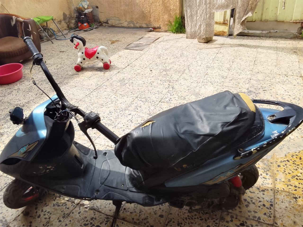 سلام عليكم دراجه ماكس ٤٩ عدله مكينه ناعمه وفول بس يعتازلها دوشمه الكشن وجم شغله صافحيات ب ٣٠٠ وبيها مجال كربلاء الحر


**إذا كنت صاحب هذا الإعلان وتريد حذفه لأي سبب، رجاءا أرسل رسالة إلى الدعم الفني**