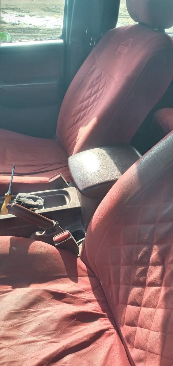 السلام عليكم نيسان نيفارا موديل 2012 كير اوتوماتيك رقم اربيل سنوية لل2027بيها صبغ بنيد شبرين والجاملغ شبرين محرك بلادي ما مفتوح 
كشن منفصل 
العنوان بغداد اللطيفية
السعر 115
رقم الهاتف *********** 
***********
