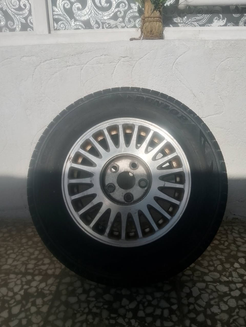 ويل ليزري مال راس ثور فلات فره عكس مال حاويه هوه وتايره جديد تك للبيع سعره 80 الف كامل هوه وتاير مكاني نجف ***********
