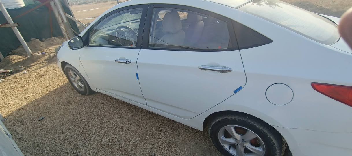 السلام عليكم اكسنت ١٢  بيه ٣ قطع بدون دواخل المكان كربلاء طويريج
السعر ٨٥ او بيه مجال  *********** رقم انكليزي وين ما ايعجبك اداور
