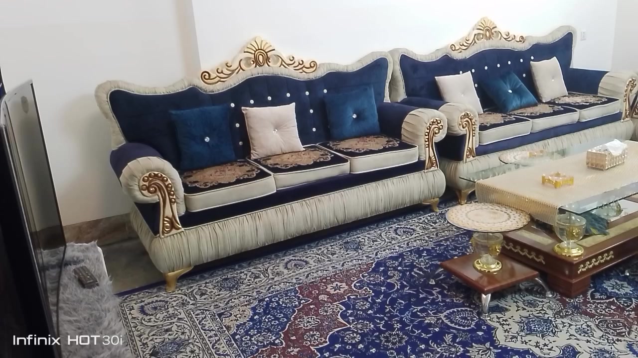 طخم قنفات رائسي نظيف حيل السعر 750 الف بي مجال بسيط ***********
