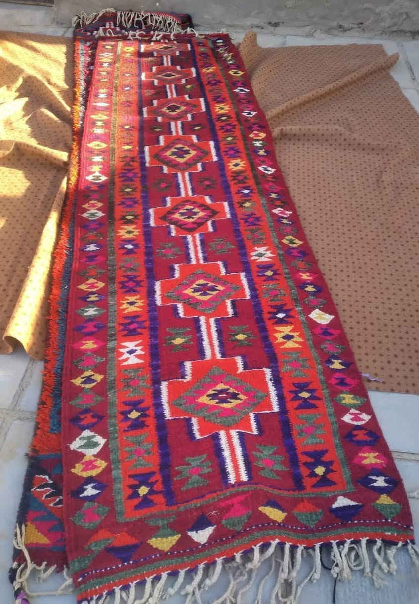 السلام عليكم
للبيع سيايد جدد 4 الزوج ب 40 وبيهن مجال

وبسط 2 الزوج ب 30 وبين مجال

المكان الناصريه الغراف 

 الاتصال على الرقم ***********
