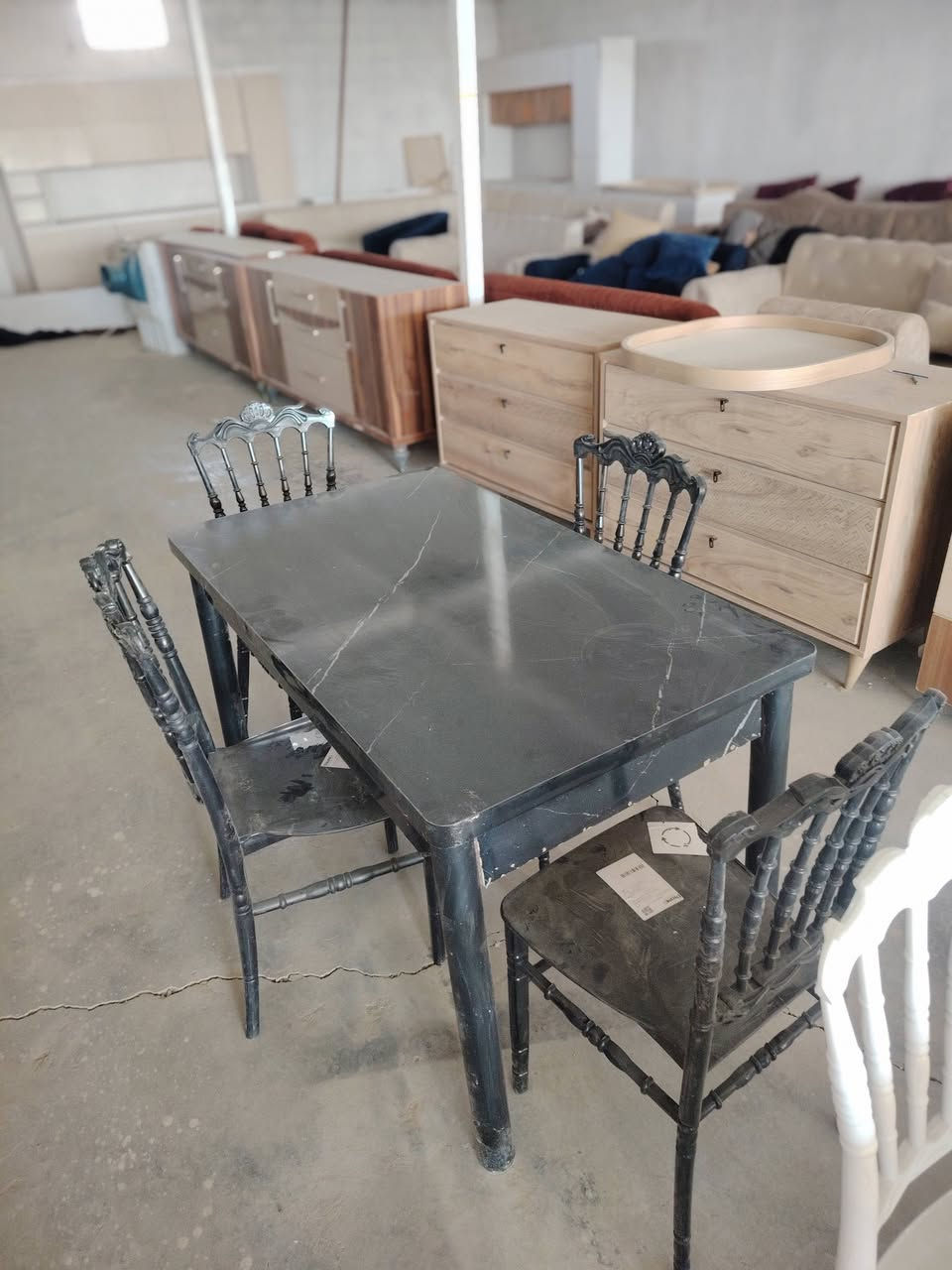 المجمع الوربي مقابيل المحطه وقود المحاويل الحكومي
احمد عيدان الخفاجي  ***********
البيت التركي الاثاث الجديد ولمسعمل مقابيل المحطه وقود المحاويل الحكومي كاظم عيدان 
***********
