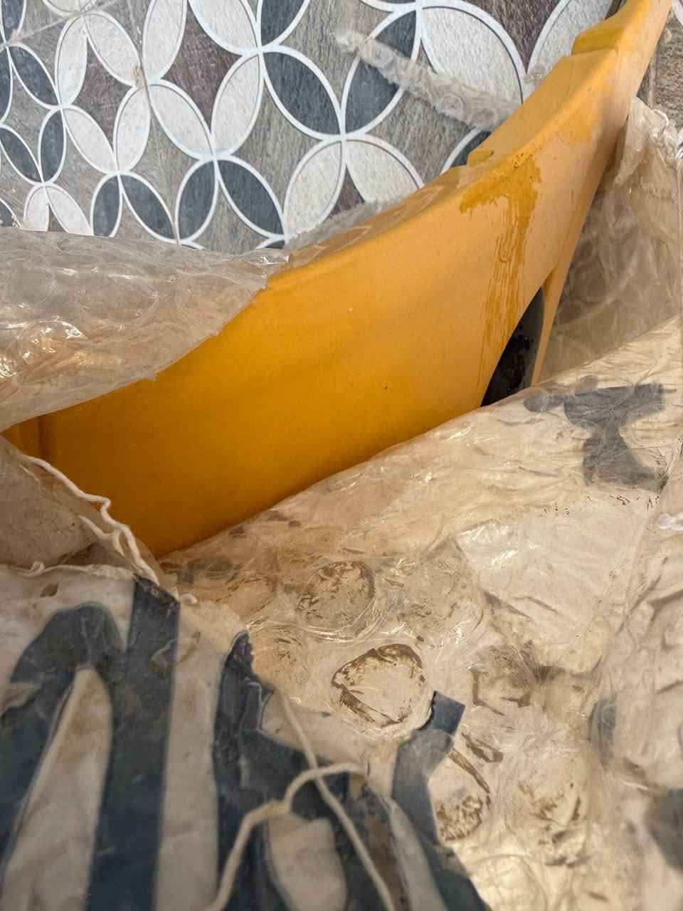 السلام عليكم 
للبيع غراض  سمند سورن 
دعاميه اماميه لون اصفر
جاملغ جهة اليسار لون اصفر
زوج لايتات بالكارتون 
درع امامي 
وبعد غراض 
مكان بابل 
ورقم
 ***********
*********** واتس اب حلة, بابل
