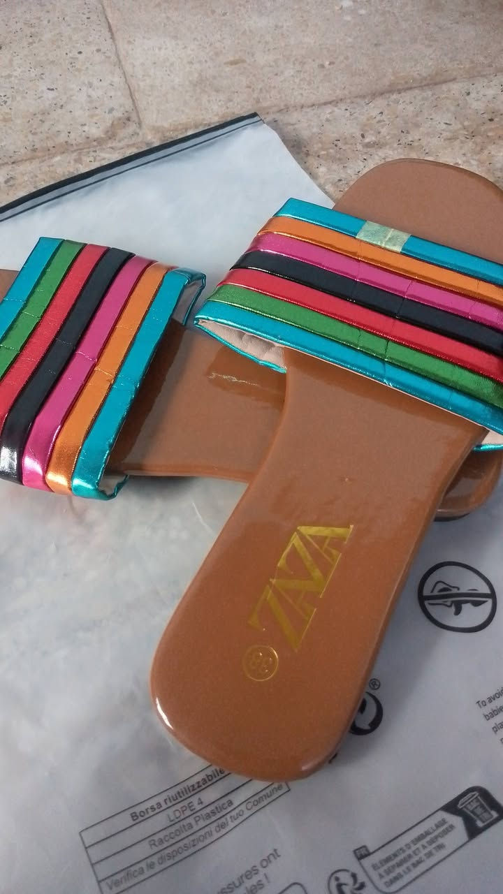 توفر سليبر نسائي والسعر خاص موجود توصيل 🚕🚕


**إذا كنت صاحب هذا الإعلان وتريد حذفه لأي سبب، رجاءا أرسل رسالة إلى الدعم الفني**