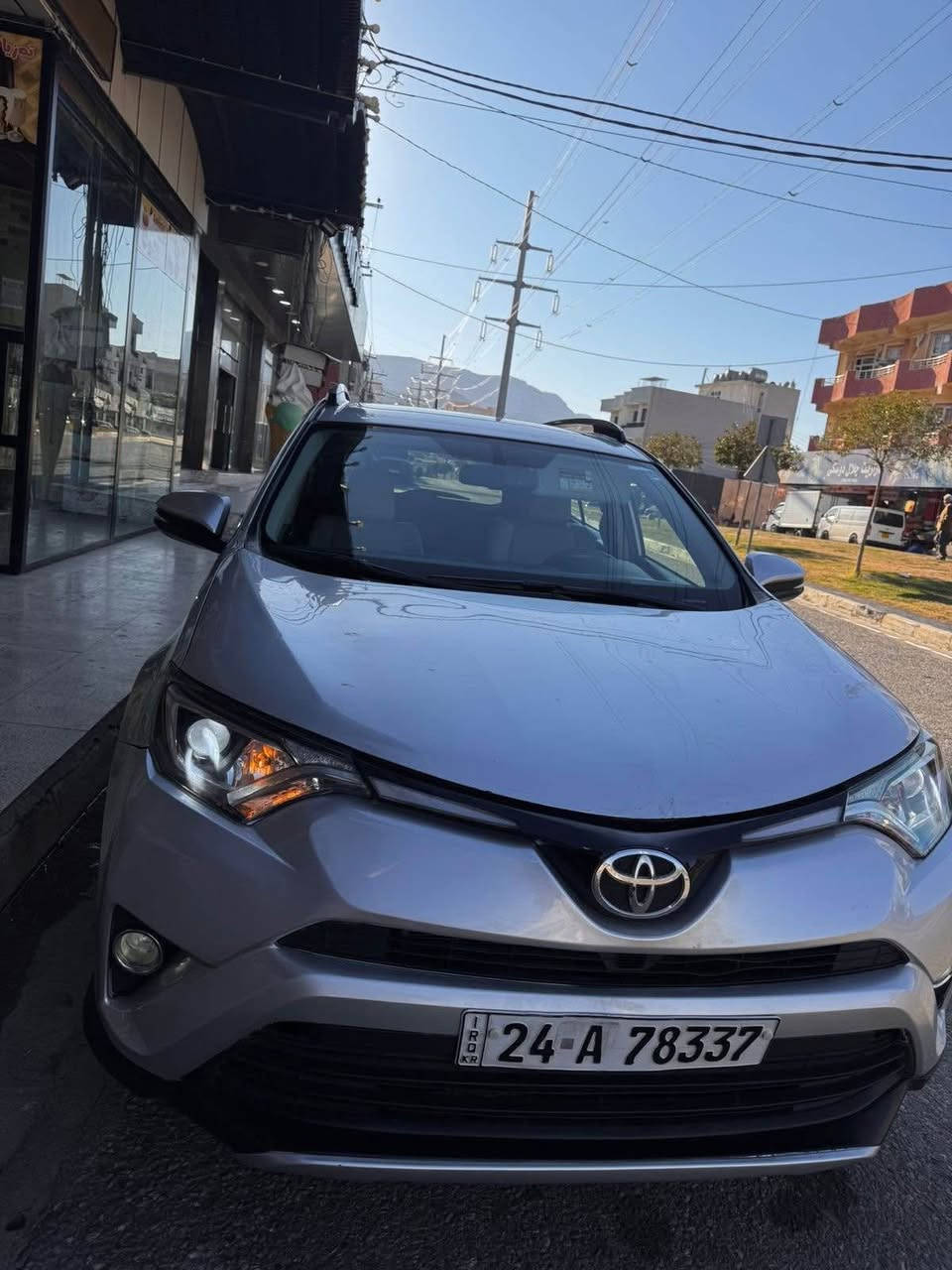 تويوتارافور 2015
قطعه صبغ جاملغ نفر 
تعديل بارد قليل
مواصفات لمتيد 
كوشن جلد 
سلايد
بصمه 
صندوق شفط
تحديد سرعه 
ايكو سبورت و نورمال 
سيارا شبه جديده تايرات جديد 
كير و مكينه بشرط سنوي و رقم جديد 
تحويل شرط
رقم الهاتف *********** دهوك, العراق
