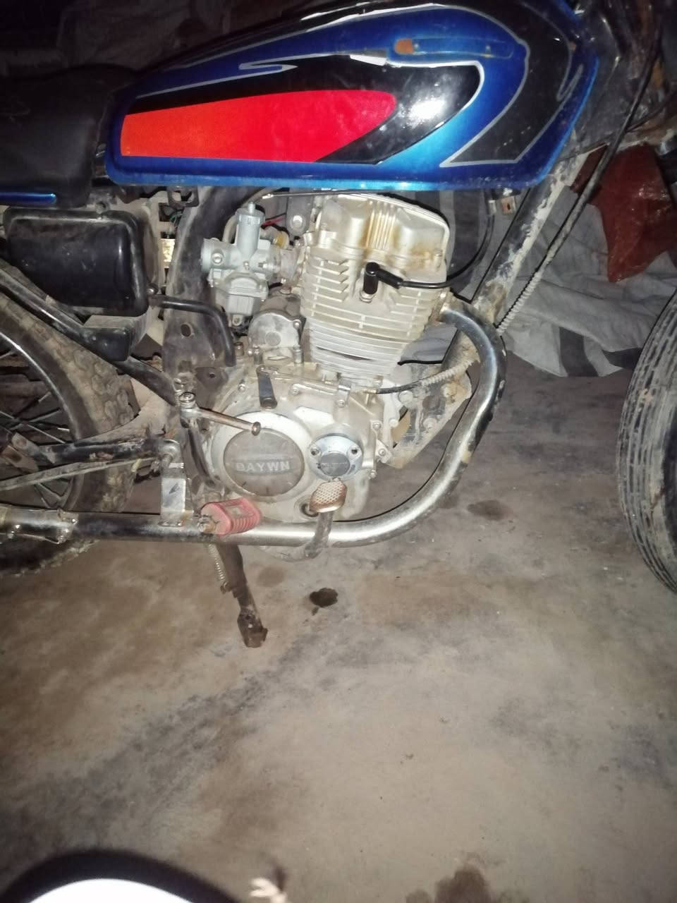 السلام عليكم شباب موتور للبيع موديل 21 مبروك سعر 250
***********
