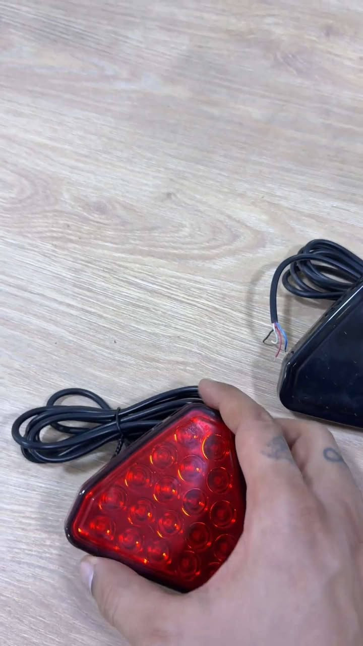 ضوء فرامل خلفي مثلث LED

#بسعر 21الف يوجد توصيل لكافه محافظات العراق 
للطلب والحجز  على الخاص


**إذا كنت صاحب هذا الإعلان وتريد حذفه لأي سبب، رجاءا أرسل رسالة إلى الدعم الفني**