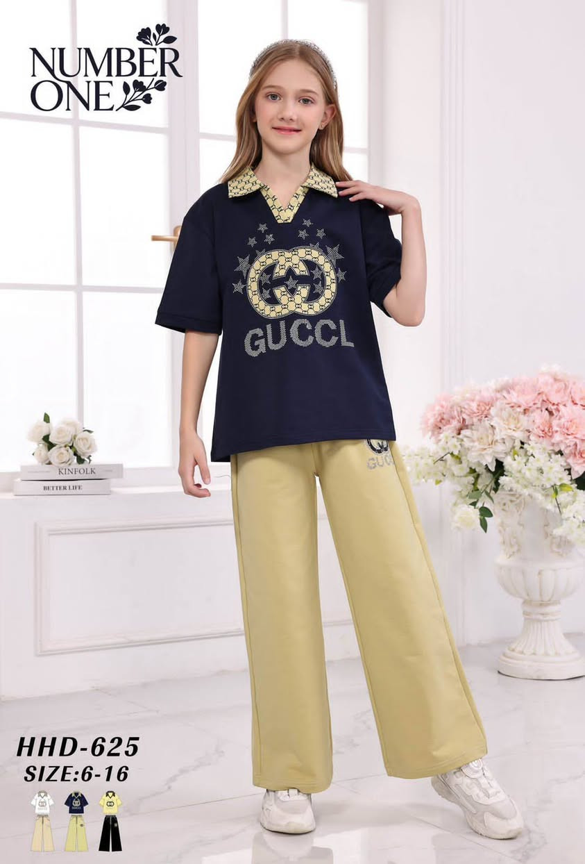 ✨ على بركة الله تم افتتاح موسم العيد
 ✨موديلات جديدة وفد شي روووعة 🔥
سوت بناتي درجه اولى القياسات:6......16سنه📍
 العنوان: واسط قضاء الحي شارع البالات📱
 رقم الموبايل: ***********/***********أهلاً وسهلاً
