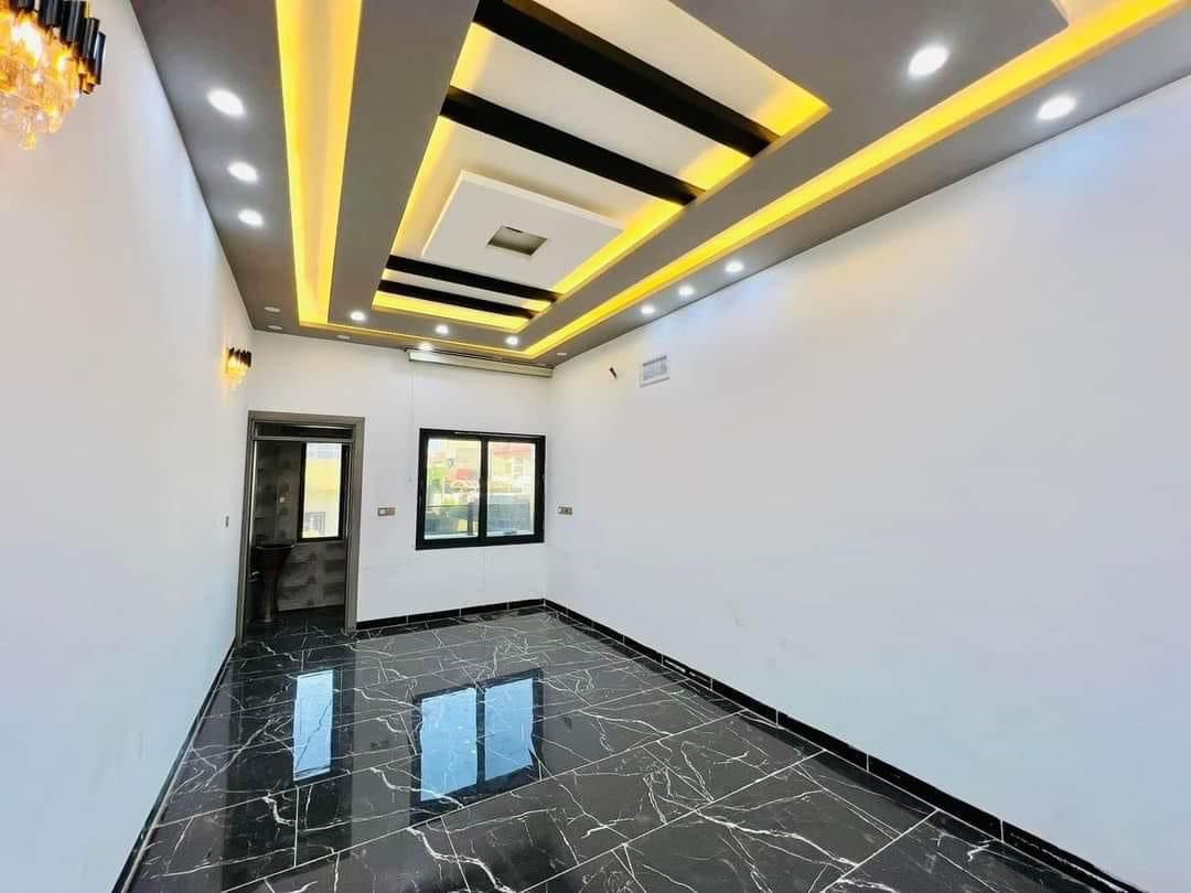 # دار للبيع 
ثلاث طوابق 
المساحه 100الواجهة 10 متر  فضله 15 متر صار العمق 11 ونص
الشارع : ١٥ متر 
عمر البناء ٣ سنين 
عدد الغرف : ٤ نوم و٢ ماستر 
هول عدد2.  استقبال 
نوع الطابو : ملك صرف
العنوان كركوك حي عدن 

لمعرفه المزيد يرجى الاتصال بالارقام

 للتواصل ***********
***********
بأمكانكم عرض عقارتكم لدينا سواء كانت #بيــع أو #إيجــار أو #أستثـمار ‏‎زبائننا الكرام بِكُم نَرتقي ونَتشرف بزيارتِكم ونَفتخر بخِدمتِكم

 مكتب عادل الونداوي للعقارات للاستثمار والتطوير العقاري معكم نحو الأفضل للإستفساريمكنكم مراسلة الصفحة شركة ونداوي كروب للإنشاءات والعقارات اسطنبول وفي بغداد وكركوك 

عنوان المكتب الفرع الاول(اسطنبول يوسف باشا قرب مول هستوريا )
 واتس 00905355896627

الفرع الثاني  ( كركوك حي الواسطي شارع السايدين الرئيسي قرب اسواق المتوكل
