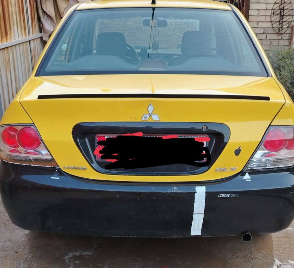 السلام عليكم.
ميسبوشي لانسر للبيع 

موديل: 2010

رقم جديد بغداد 

حجم المحرك: 1.6

تبريد شغال تادفئه +تبريد 

كير: عادي 

صدر الخلفي جديد الخلفي 

ضرببه: مابيهه 

*وبيهه يم القبغ مال بانزين مصبوك قليل وبالبنيد بنص صبغ قليل السياره نضيفه كلش احله من الصور 

*المكان بغداد 

*السعر74بيه مجال. 

الرقم للستفسار: ***********
