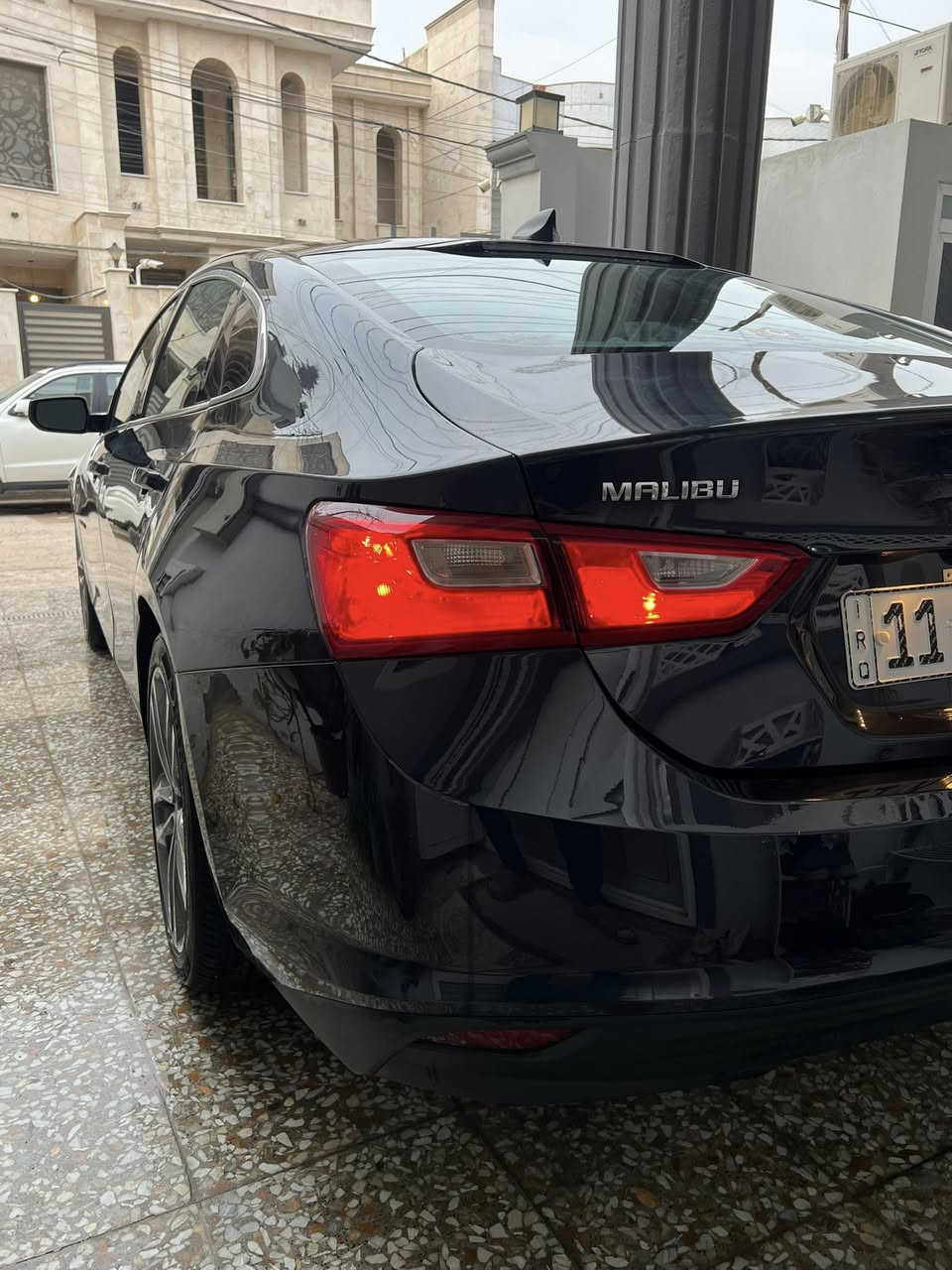 للبيع ماليبو 23 مرقمه وجاهزة بجم كبس خلفي كبس وبدون ايرباك حادث خفيف جداً رافق صور الحادث السيارة جديدة على وضع الشركة مستوردهة من COPART ما مفتوح برغي بالمكينه او البجم
مواصفات LS تشغيل عن بعد رادار امامي بصمات تشغيل وأبواب وجنطة وسايد بريك / شاشة ANDROID AUTO CAR PLAY كامرة دوارة نظام توقف ذاتي تحديد مسار منافذ USP/12V/TIP حساسات اطارات فول تحكمات بالاستيرن جهتين مع حاكية مبدل بيهة بابين و3 قطع مصبوغة سنويه لل 2030 لون اسود غير محدد
العداد 19 الف ميل  
وياله premier 19 وتخم  تايرات جديدة مع ستكرات ضوئية ليلية قويه جداً 
فلتر هواء من شركة K&N ضمان مدى الحياة  
دهن السيارة PENNZOIL وبانزينهة فقط محسن ومرات سوبر 
رقم الشاصي / 1G1ZB5ST7PF215087
السعر عل خاص او واتساب / *********** / بغداد حي الاعلام
