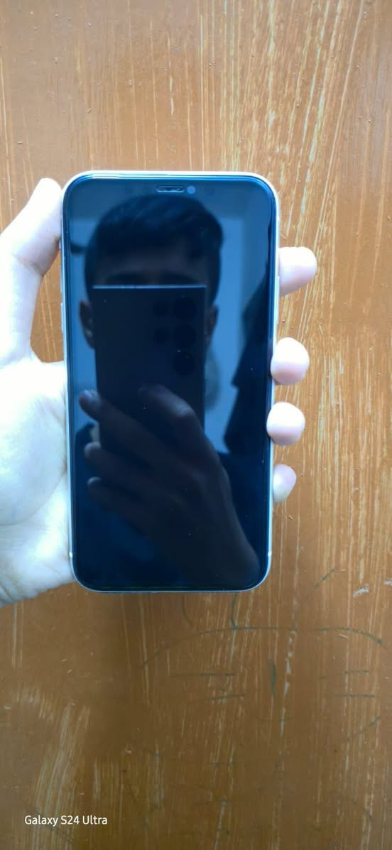 سلام عليكم
جهاز 11 عادي الجهاز نضيف كلش مابي ولاشخطه الجهاز امبدل بطاريه وشاشه شرط اصليه وانطيك ضمان بل جهاز 3 اشهر ذاكرته 128 الجهاز كلشي شغال بي فيس إيدي انتر نت كامرات كلشي شغال اخو الجديد فقط امراوس مو للبيع المكان السماوه الرقم واتساب ***********
