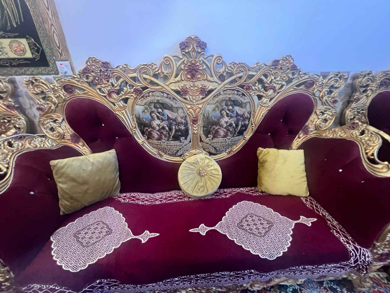 تخم ونص للبيع
السلام عليكم تخم ونص احمر وذهبي نوع ملكي للبيع كبير الحجم 
المكان بغداد الشعله
‭0783 495 9420‬
