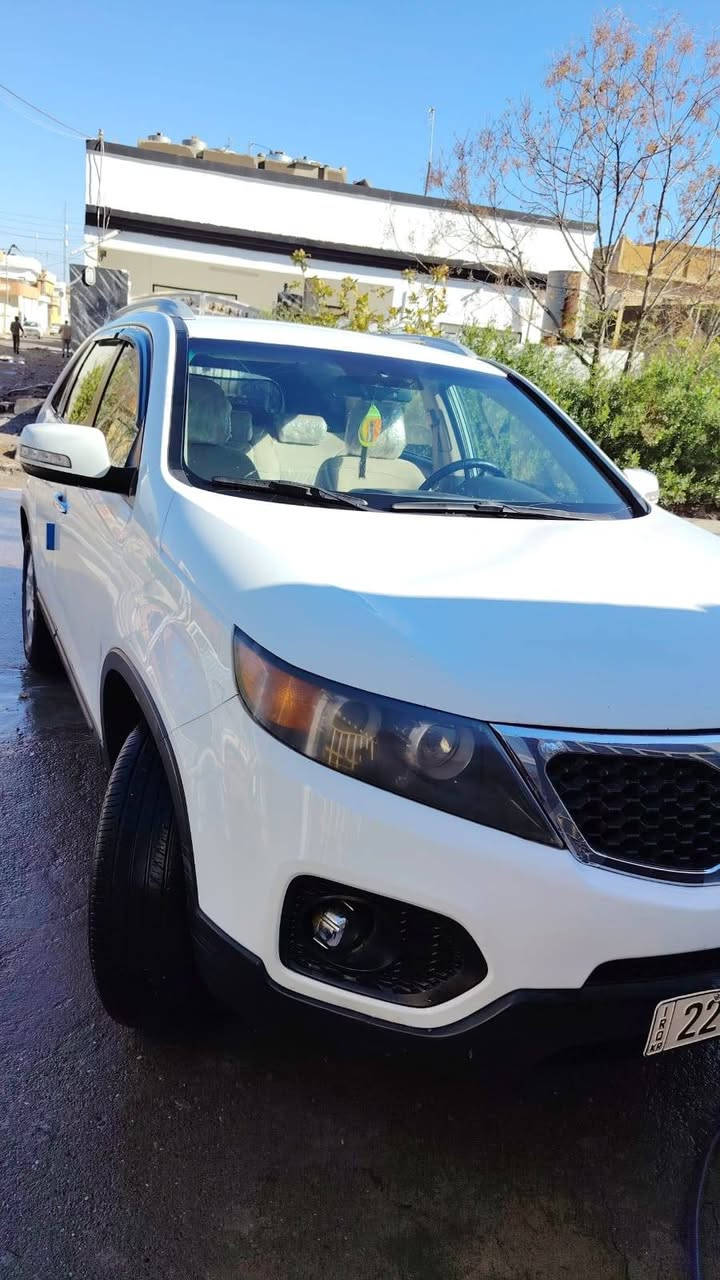 السلام عليكم؛ سيرنتو12 سياره كلش نضيفه كهربائيات كلها شغاله السياره بسمي يعنى اني الشرعي طخم تاير جديد قطرت صبغ مابيها سياره على ايد وحده السعر١٥٧وبيها اشوى مجال ‏‪0773 699 5488‬‏
