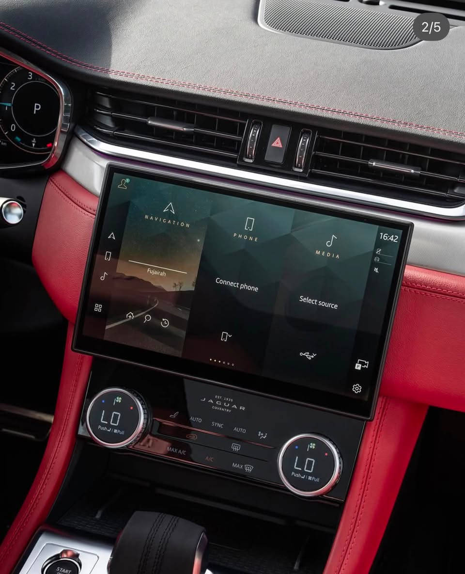 تم تنزيل السعر 

للبيع: Jaguar F-Pace R-Dynamic موديل 2024 

✨ المواصفات:
- الموديل: 2024 
- المحرك: 2000cc تيربو
- اللون الخارجي: ابيض
- الفرش الداخلي: أحمر
- الوكيل الرسمي: وكالة سردار ضمان 5 سنوات صيانة مع تغيير الزيت مجاناً 
- ماشية 42 الف كيلو متر
- ⁠مغلفة PPF سيارة 
- ⁠كفالة عامة من كلشي
- ⁠ رقم بصرة باسمي
- ⁠رقم صاحب السيارة ***********
السعر 36,000$
