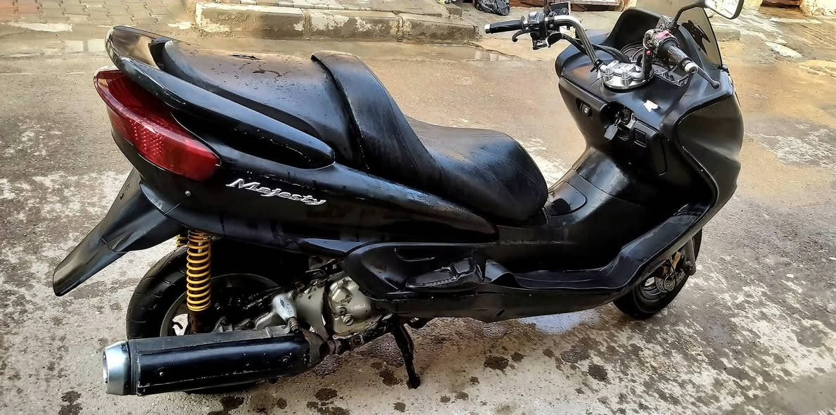 ماجتسه دبل رون بلديه نكره سلف باي وكت منفيس واوراق كامله بس جيب ورقم عل اخير سعر ٥٥٠وبيه مجال أكفلك من محرك مكان حي العامل ***********ترهم مراوس
