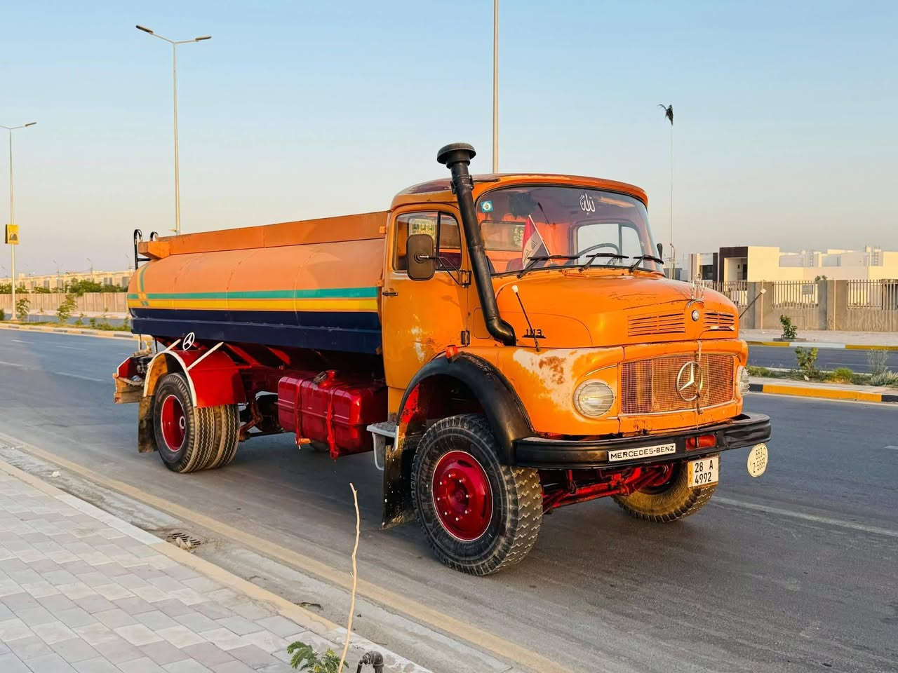 سلام عليكم ابوردين للبيع موديل82 وضع الشركه رقم نجف نكليزي بسمي تحويل ثاني يوم  قماره مكفوله من الصبغ شاصي مكفول  تنكر جديد تخم تاير الاستفتار ***********
